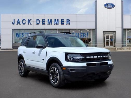 OXFORD WHITE 2024 Ford Bronco Sport OUTER BANKS