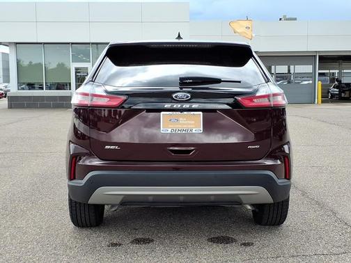 BURGUNDY VELVET MET TINT CC 2024 Ford Edge SEL