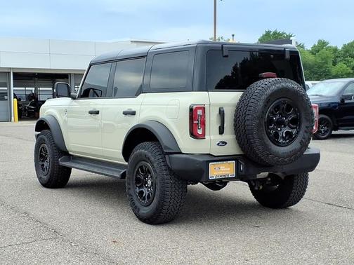 DESERT SAND 2025 Ford Bronco OUTER BANKS
