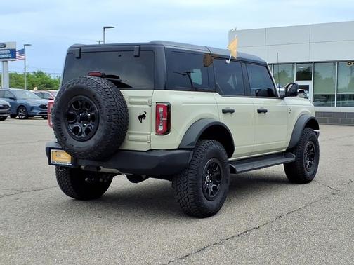 DESERT SAND 2025 Ford Bronco OUTER BANKS