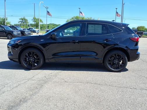 AGATE BLACK METALLIC 2023 Ford Escape ST-LINE ELITE