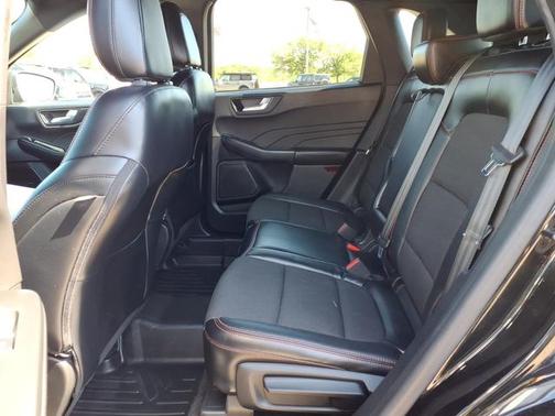 AGATE BLACK METALLIC 2023 Ford Escape ST-LINE ELITE