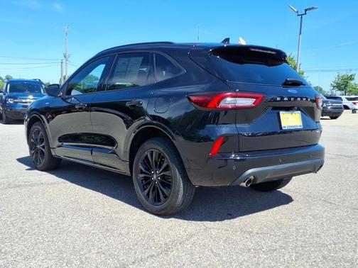 AGATE BLACK METALLIC 2023 Ford Escape ST-LINE ELITE