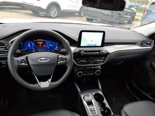 STAR WHITE METALLIC TRI-COA 2022 Ford Escape TITANIUM