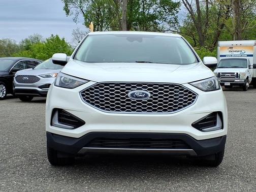 STAR WHITE 2023 Ford Edge SEL