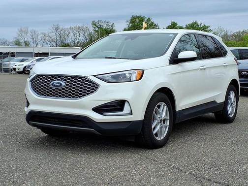 STAR WHITE 2023 Ford Edge SEL