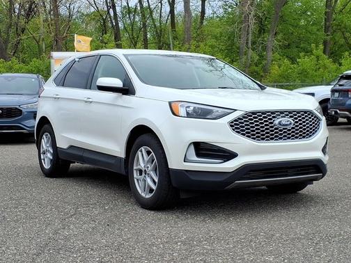 STAR WHITE 2023 Ford Edge SEL