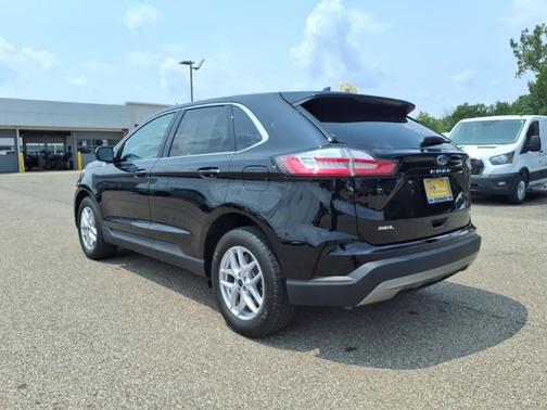 AGATE BLACK METALLIC 2024 Ford Edge SEL