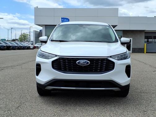 OXFORD WHITE 2023 Ford Escape ACTIVE