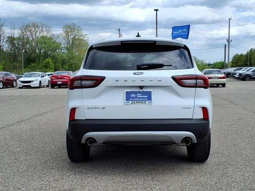OXFORD WHITE 2023 Ford Escape ACTIVE