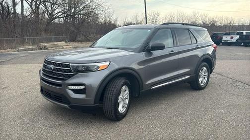 CARBONIZED GRAY METALLIC 2022 Ford Explorer XLT