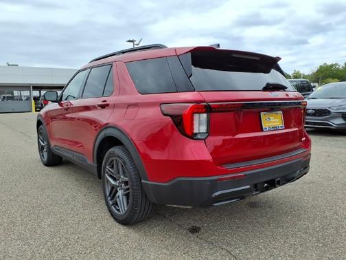 RAPID RED MET TINTED CC 2026 Ford Explorer ST-LINE