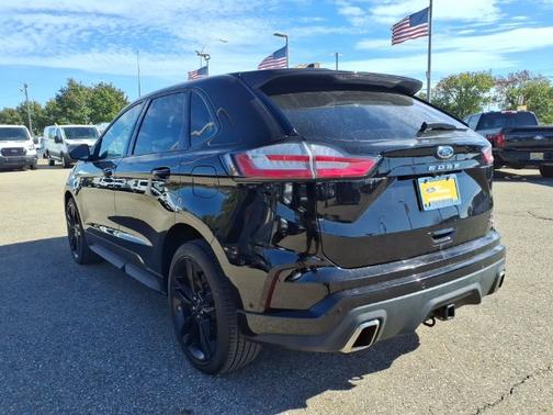 AGATE BLACK METALLIC 2024 Ford Edge ST