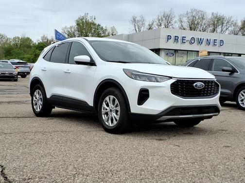 OXFORD WHITE 2023 Ford Escape ACTIVE