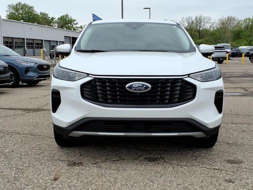 OXFORD WHITE 2023 Ford Escape ACTIVE