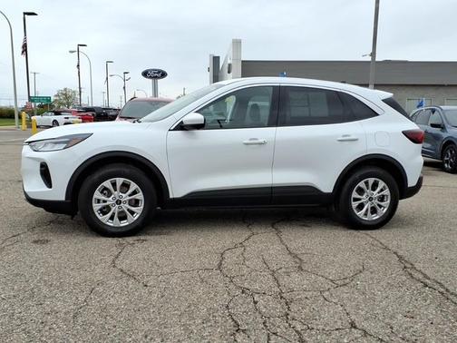 OXFORD WHITE 2023 Ford Escape ACTIVE