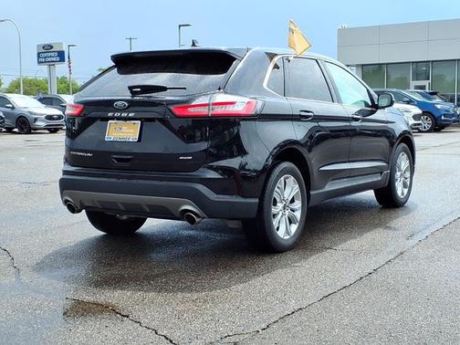 AGATE BLACK METALLIC 2024 Ford Edge TITANIUM