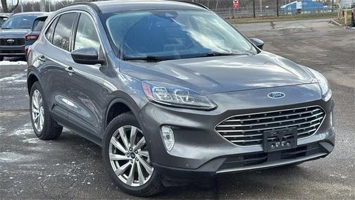 2022 Ford Escape Titanium