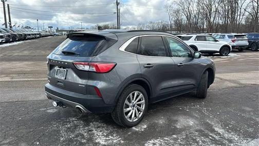 2022 Ford Escape Titanium