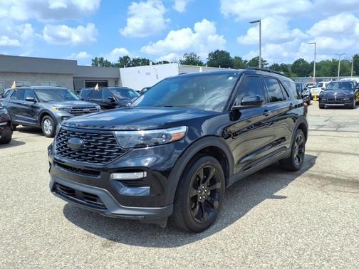 AGATE BLACK METALLIC 2024 Ford Explorer ST-LINE