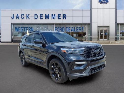 AGATE BLACK METALLIC 2024 Ford Explorer ST-LINE