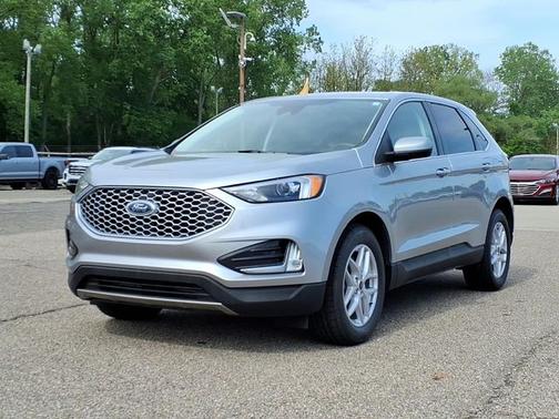 ICONIC SILVER 2023 Ford Edge SEL