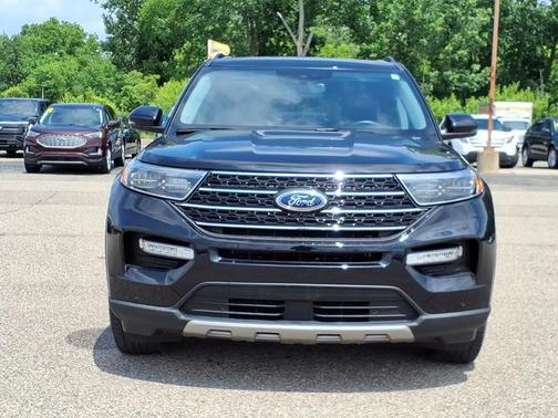 AGATE BLACK METALLIC 2023 Ford Explorer XLT
