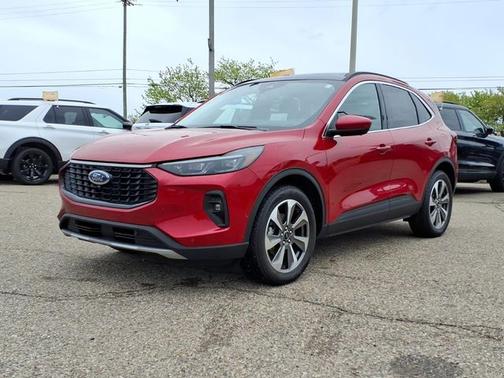 RAPID RED MET TINTED CC 2024 Ford Escape PLATINUM