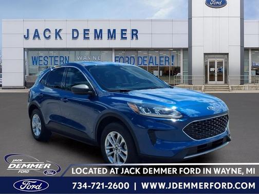 ATLAS BLUE METALLIC 2022 Ford Escape SE