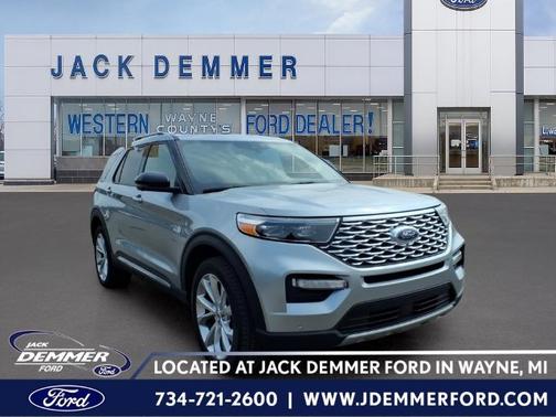 ICONIC SILVER METALLIC 2022 Ford Explorer PLATINUM