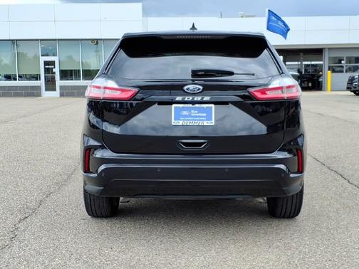 AGATE BLACK METALLIC 2024 Ford Edge ST LINE
