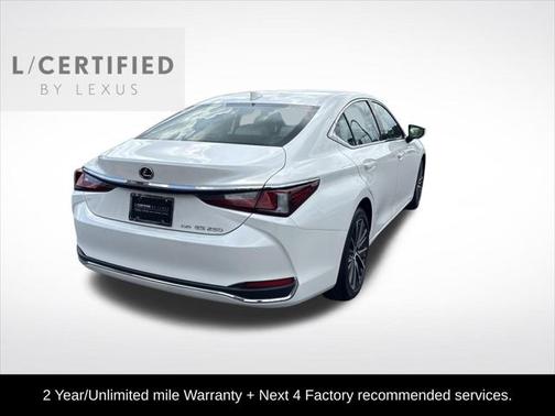 2024 Lexus ES 250 Base