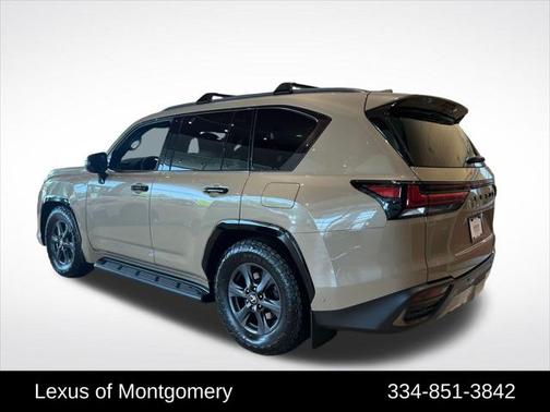 2025 Lexus LX 700h Overtrail