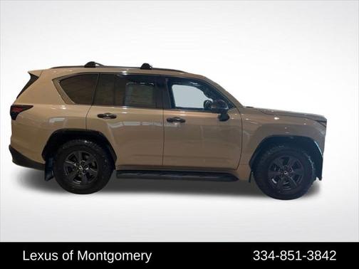 2025 Lexus LX 700h Overtrail