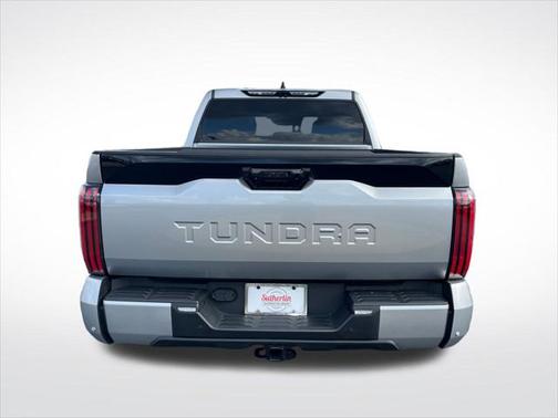 2023 Toyota Tundra Hybrid Platinum