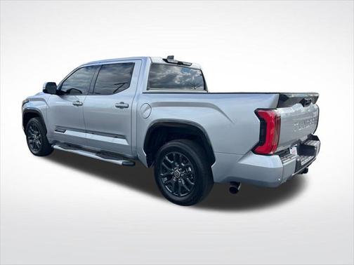 2023 Toyota Tundra Hybrid Platinum