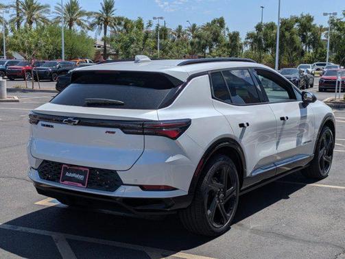 2025 Chevrolet Equinox EV RS