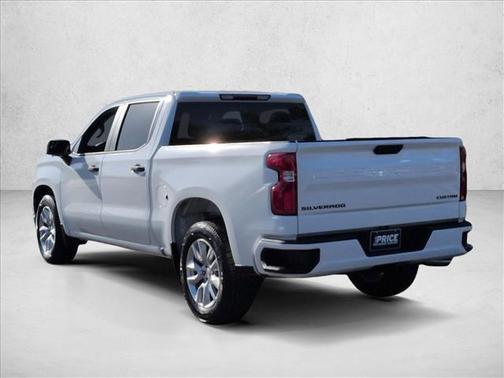 Summit White 2019 Chevrolet Silverado 1500 Custom