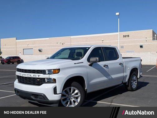 Summit White 2019 Chevrolet Silverado 1500 Custom