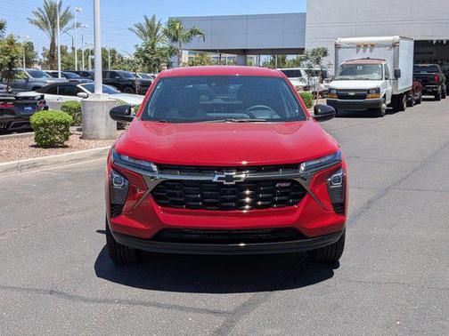 Apex Red 2026 Chevrolet Trax FWD 1RS