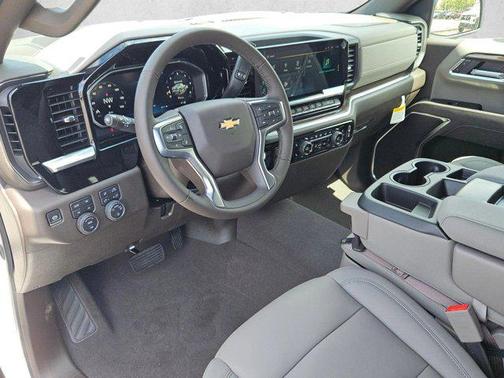 Summit White 2026 Chevrolet Silverado 1500 LT
