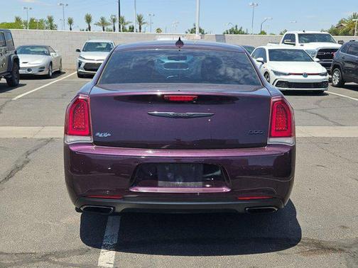 2021 Chrysler 300 Touring