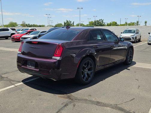 2021 Chrysler 300 Touring