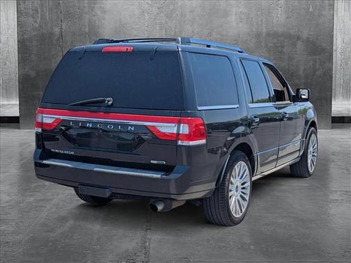2015 Lincoln Navigator Base