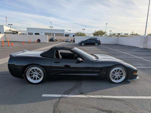 2001 Chevrolet Corvette Base