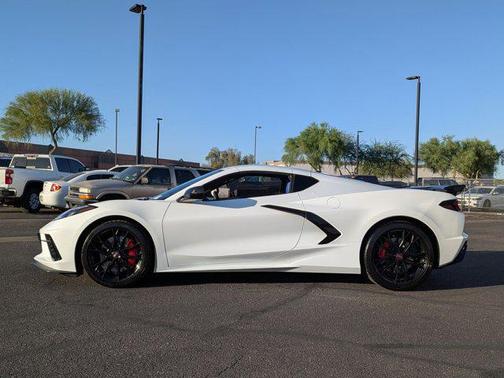 Arctic White 2026 Chevrolet Corvette Stingray w/3LT