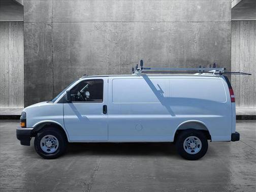 2025 Chevrolet Express 2500 RWD 2500 Regular Wheelbase WT
