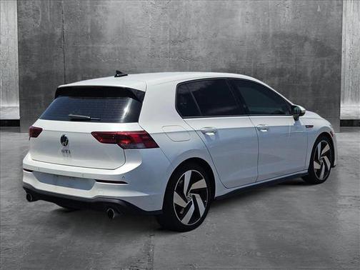 2022 Volkswagen Golf GTI 2.0T S DSG