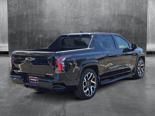 2024 Chevrolet Silverado EV RST