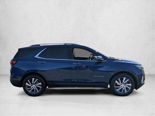 Blue Glow Metallic 2022 Chevrolet Equinox Premier w/1LZ